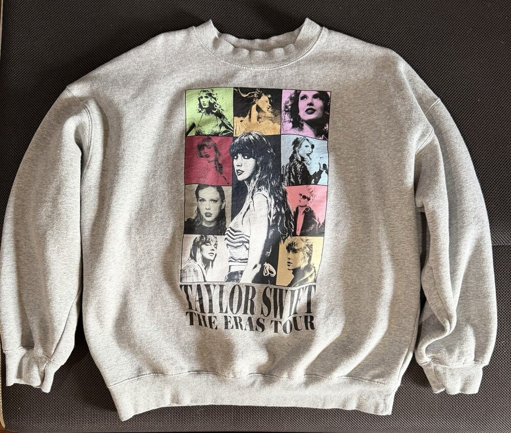 Taylor Swift The Eras Tour Heather Gray Crewneck Sweatshirt Size Large